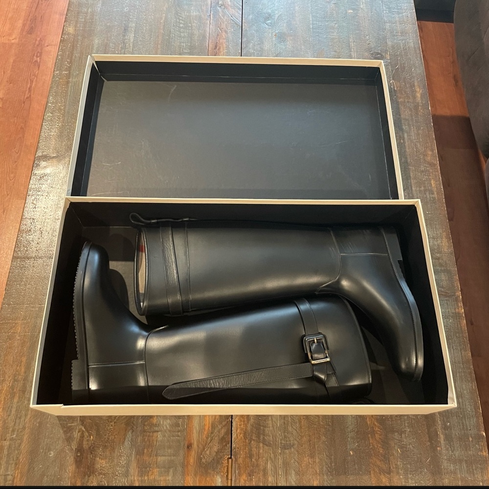 Burberry Rain Boots with Leather Detail - Black Sz 38